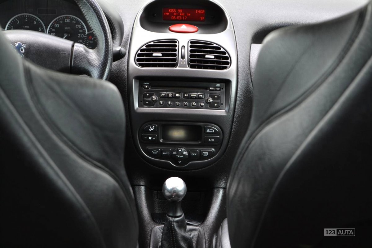 Peugeot 206, 2004 - pohled č. 15