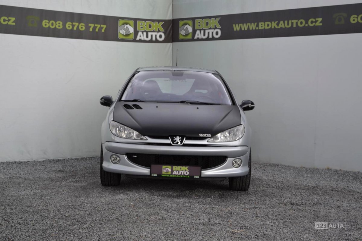 Peugeot 206, 2004 - pohled č. 2