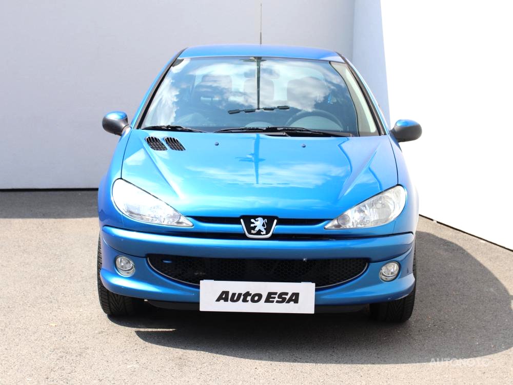 Peugeot 206, 2003 - pohled č. 2