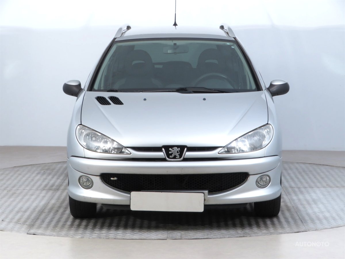 Peugeot 206, 2006 - pohled č. 2