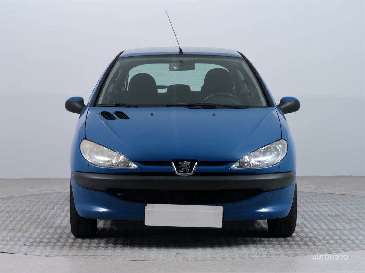 Peugeot 206, 2004 - pohled č. 2