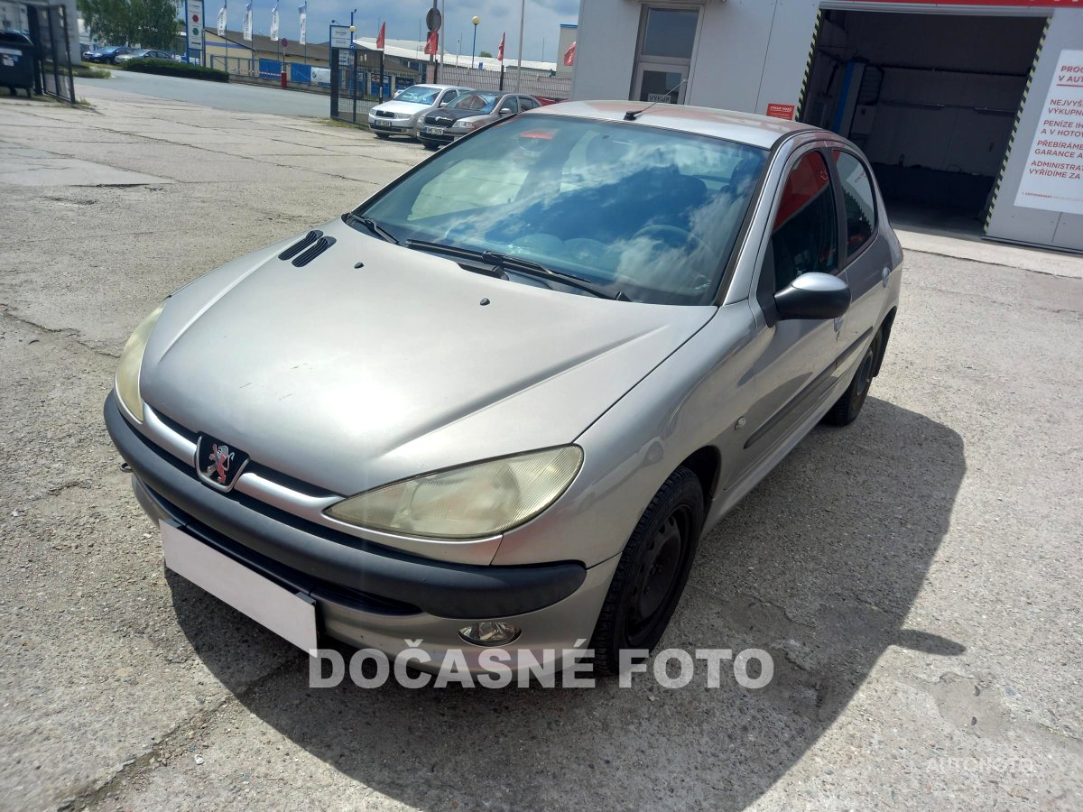Peugeot 206, 2003 - pohled č. 3