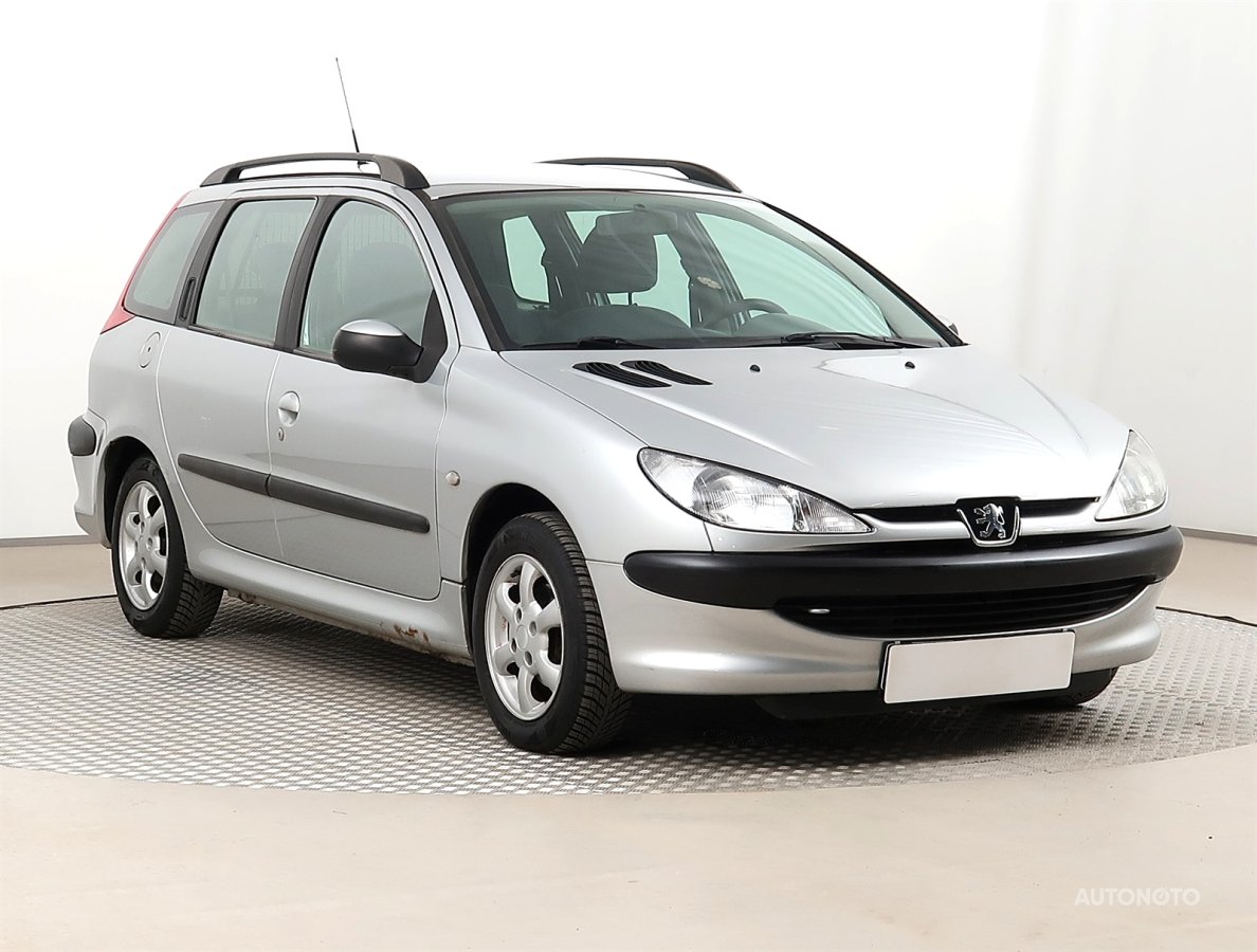Peugeot 206, 2002 - celkový pohled