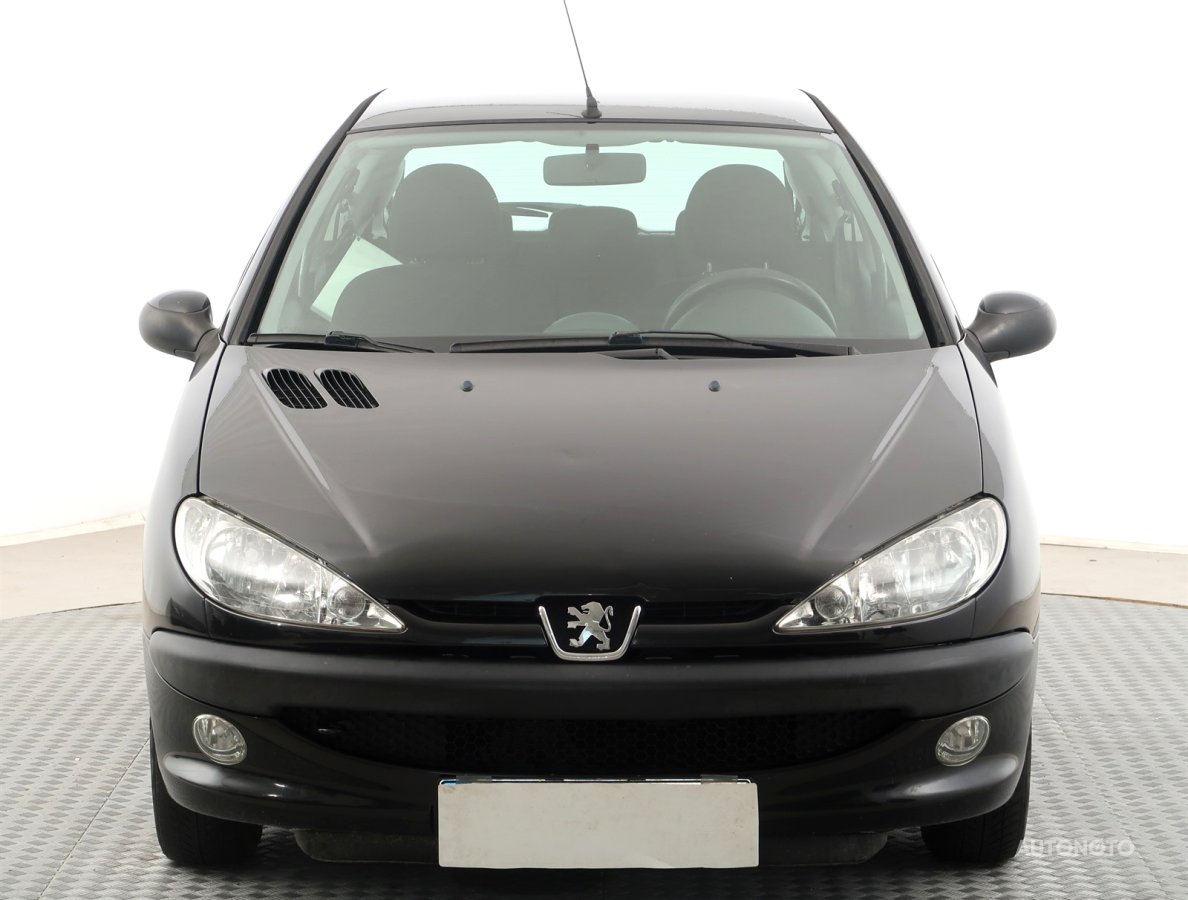 Peugeot 206, 2004 - pohled č. 2
