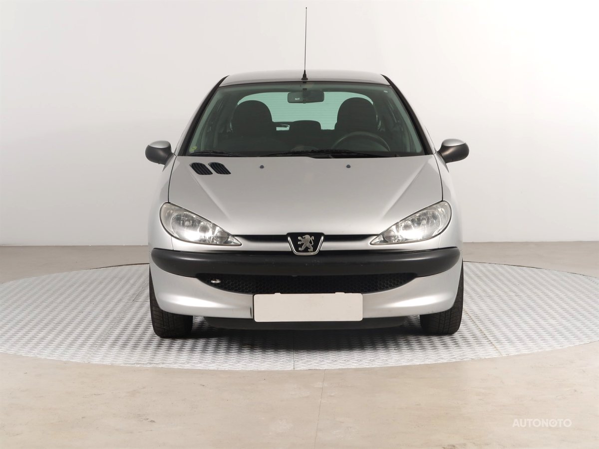 Peugeot 206, 2004 - pohled č. 2