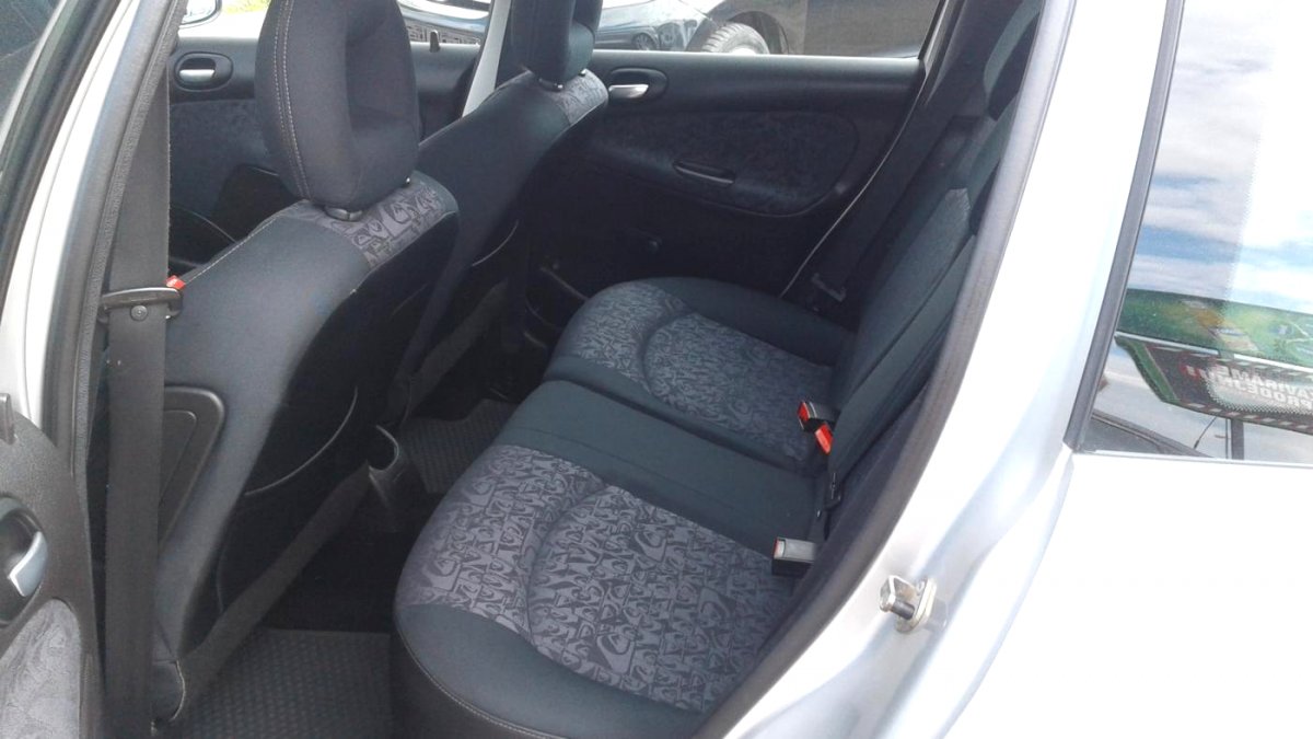 Peugeot 206, 2004 - pohled č. 11
