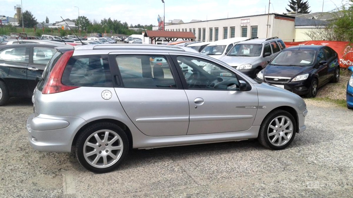 Peugeot 206, 2004 - pohled č. 16