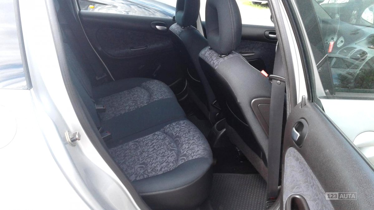Peugeot 206, 2004 - pohled č. 17