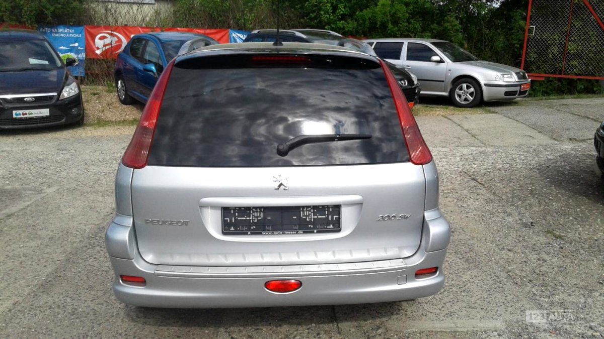 Peugeot 206, 2004 - pohled č. 2