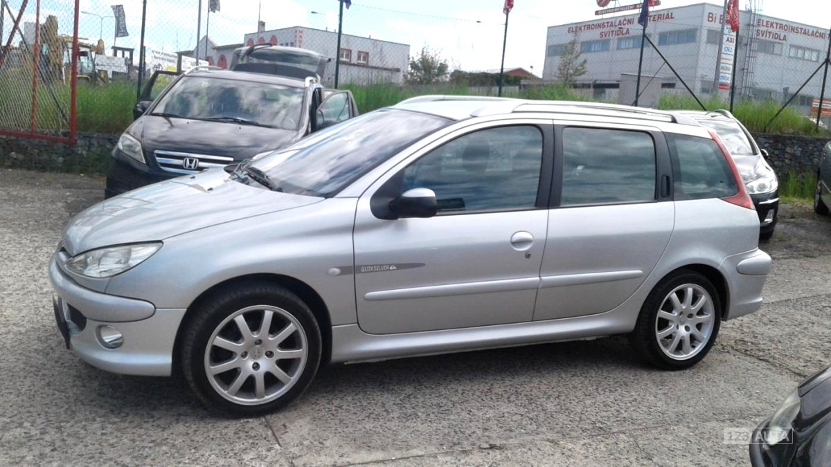 Peugeot 206, 2004 - pohled č. 21