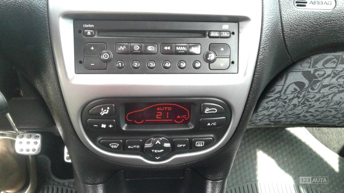 Peugeot 206, 2004 - pohled č. 25