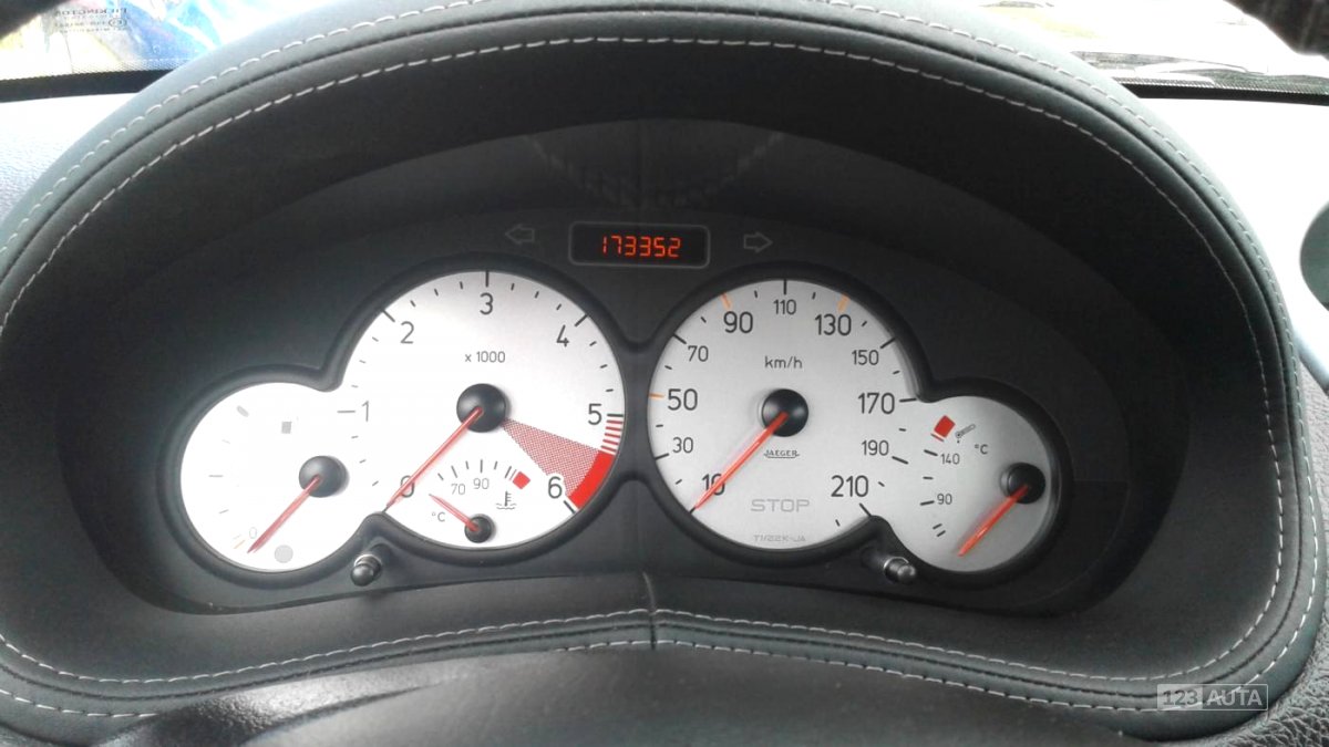 Peugeot 206, 2004 - pohled č. 5