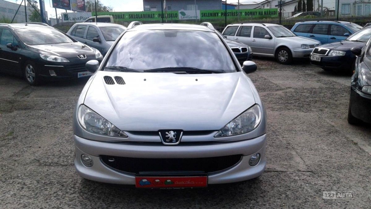 Peugeot 206, 2004 - pohled č. 8