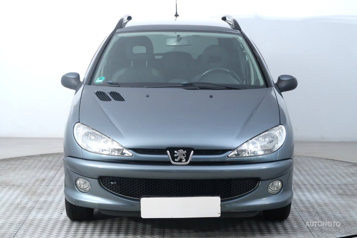 Peugeot 206, 2006 - pohled č. 2