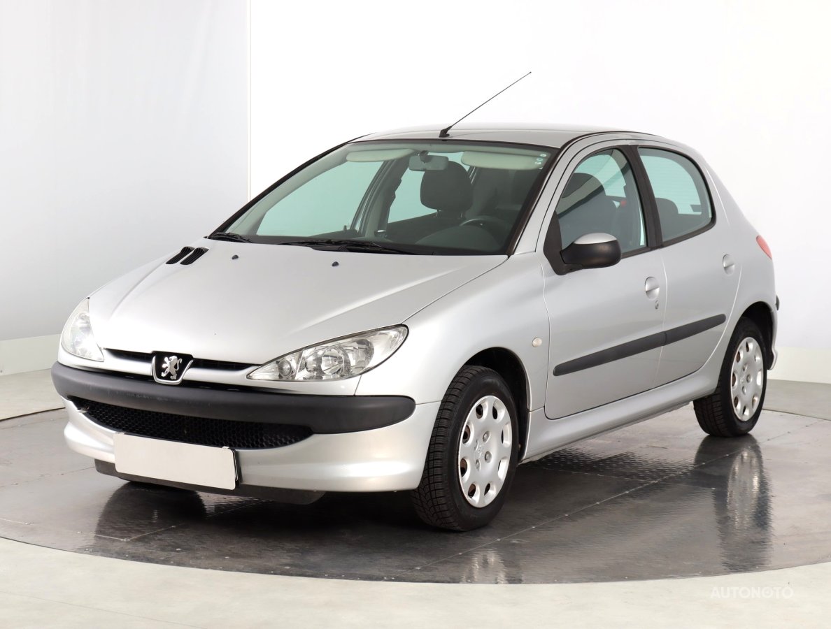 Peugeot 206, 2004 - pohled č. 3
