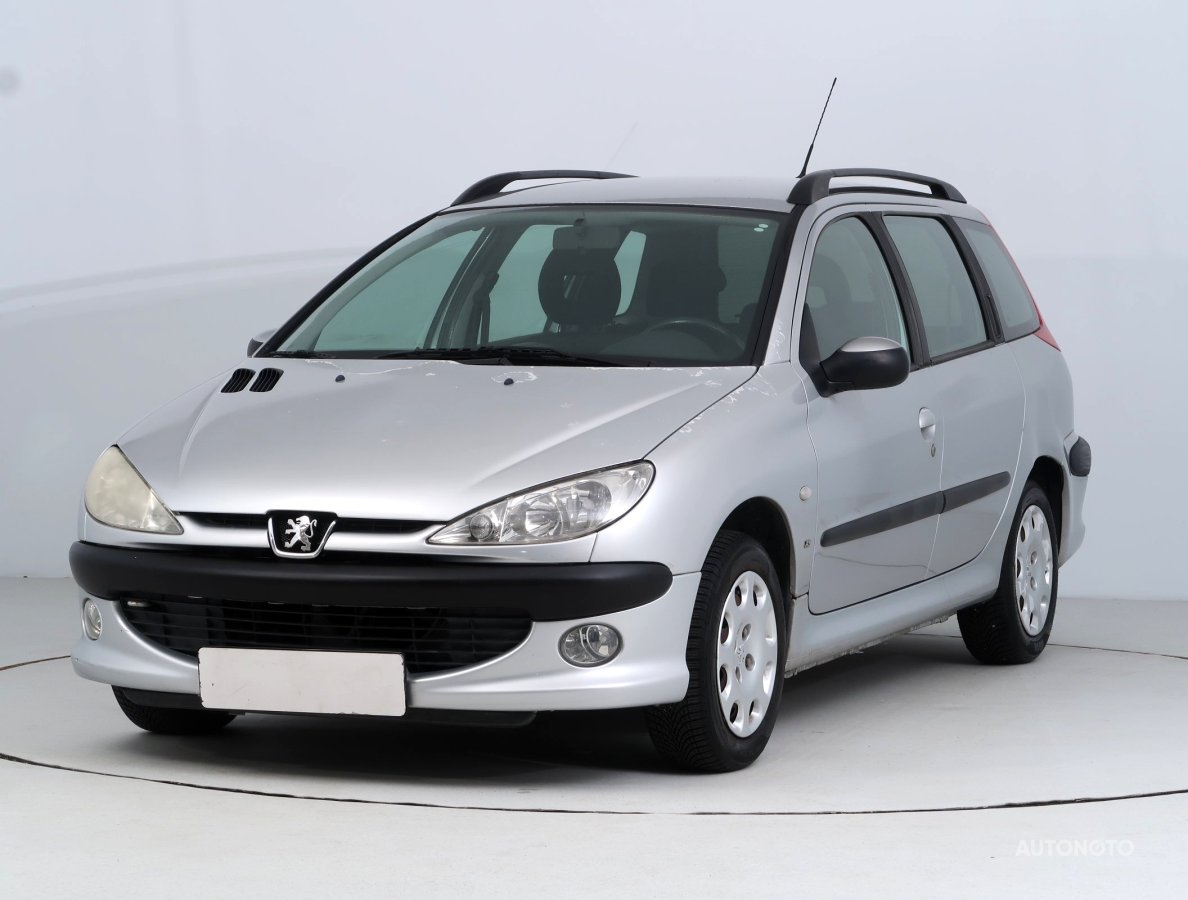 Peugeot 206, 2002 - pohled č. 3