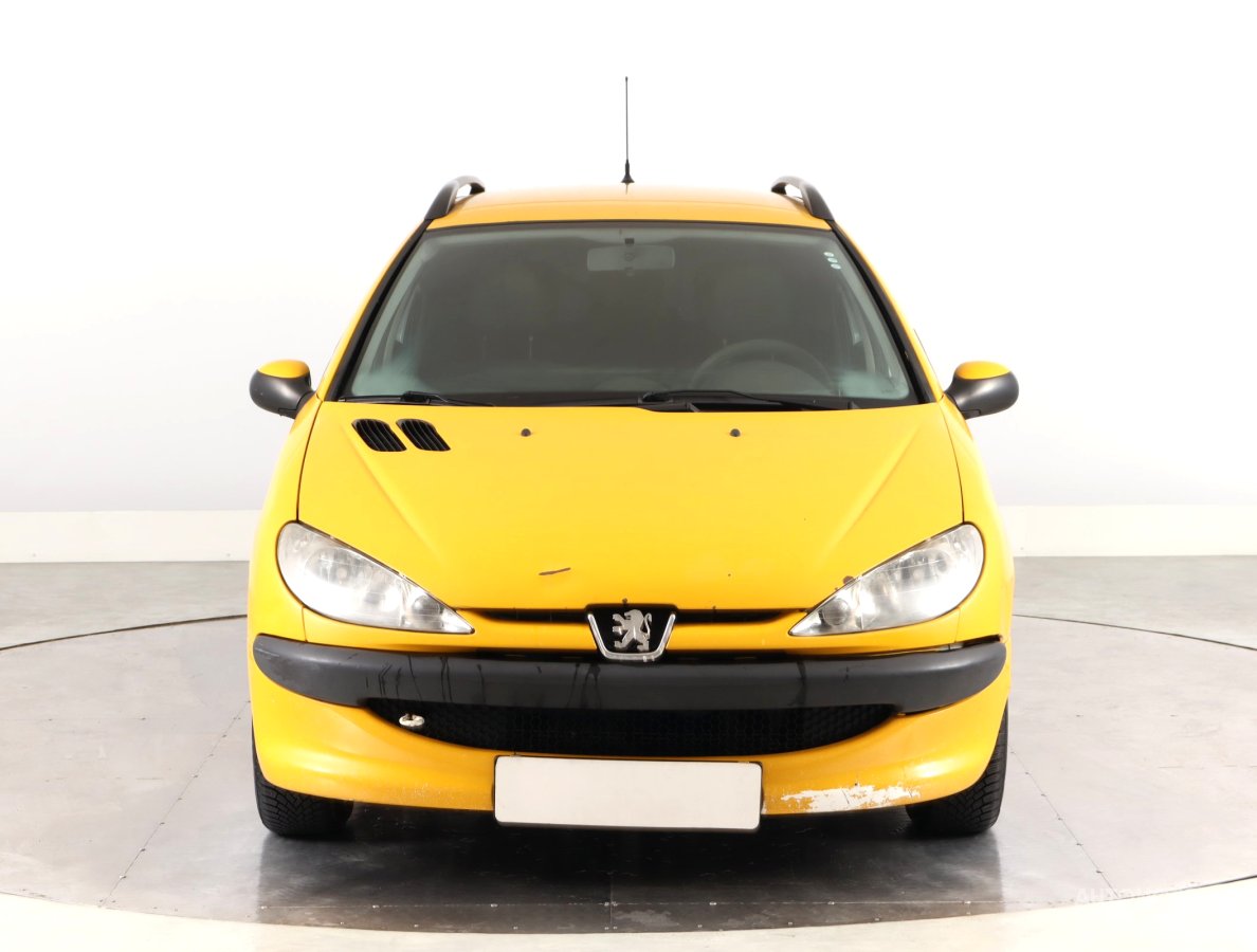 Peugeot 206, 2005 - pohled č. 2