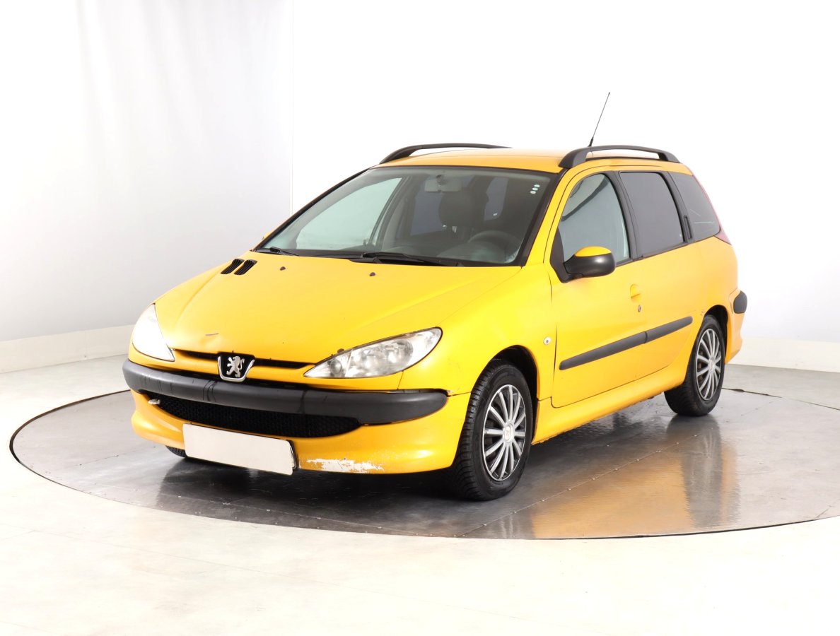 Peugeot 206, 2005 - pohled č. 3