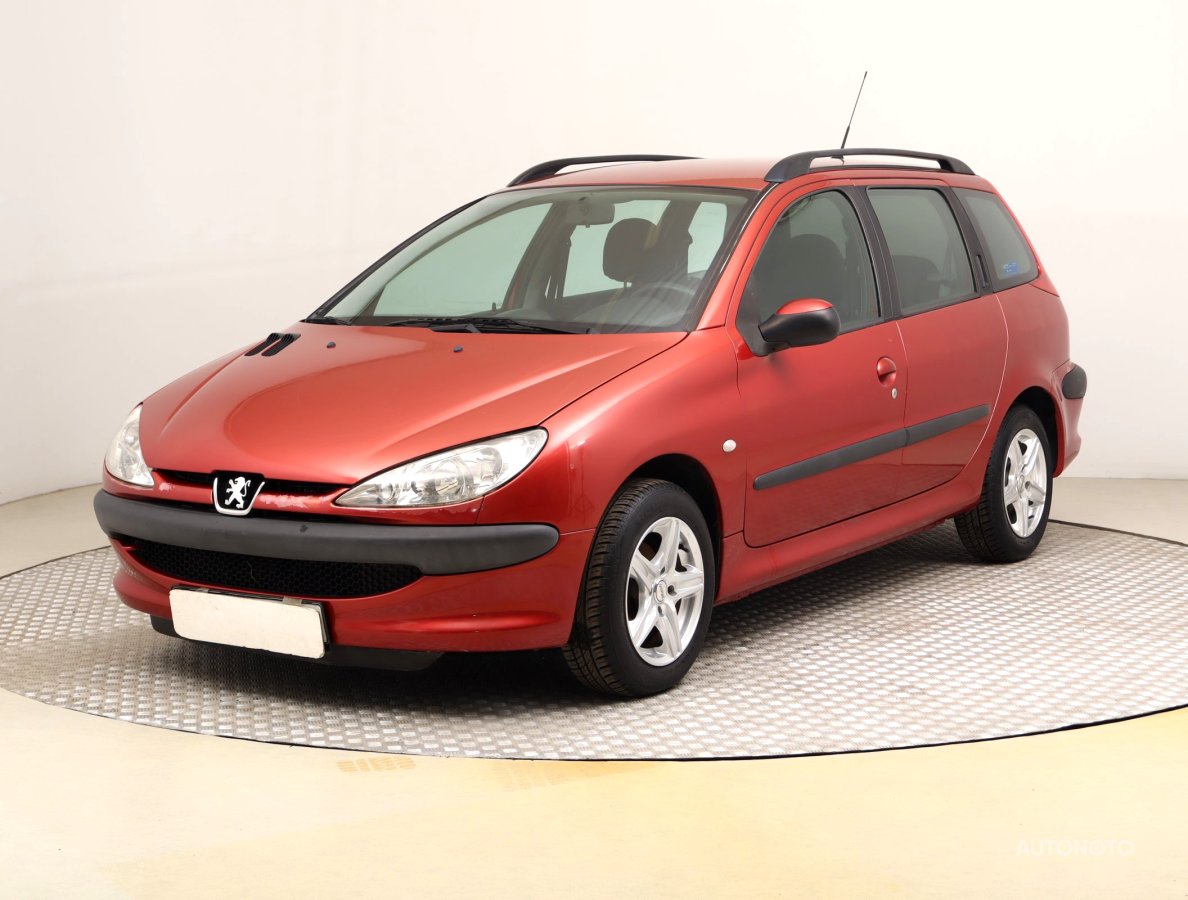 Peugeot 206, 2004 - pohled č. 3
