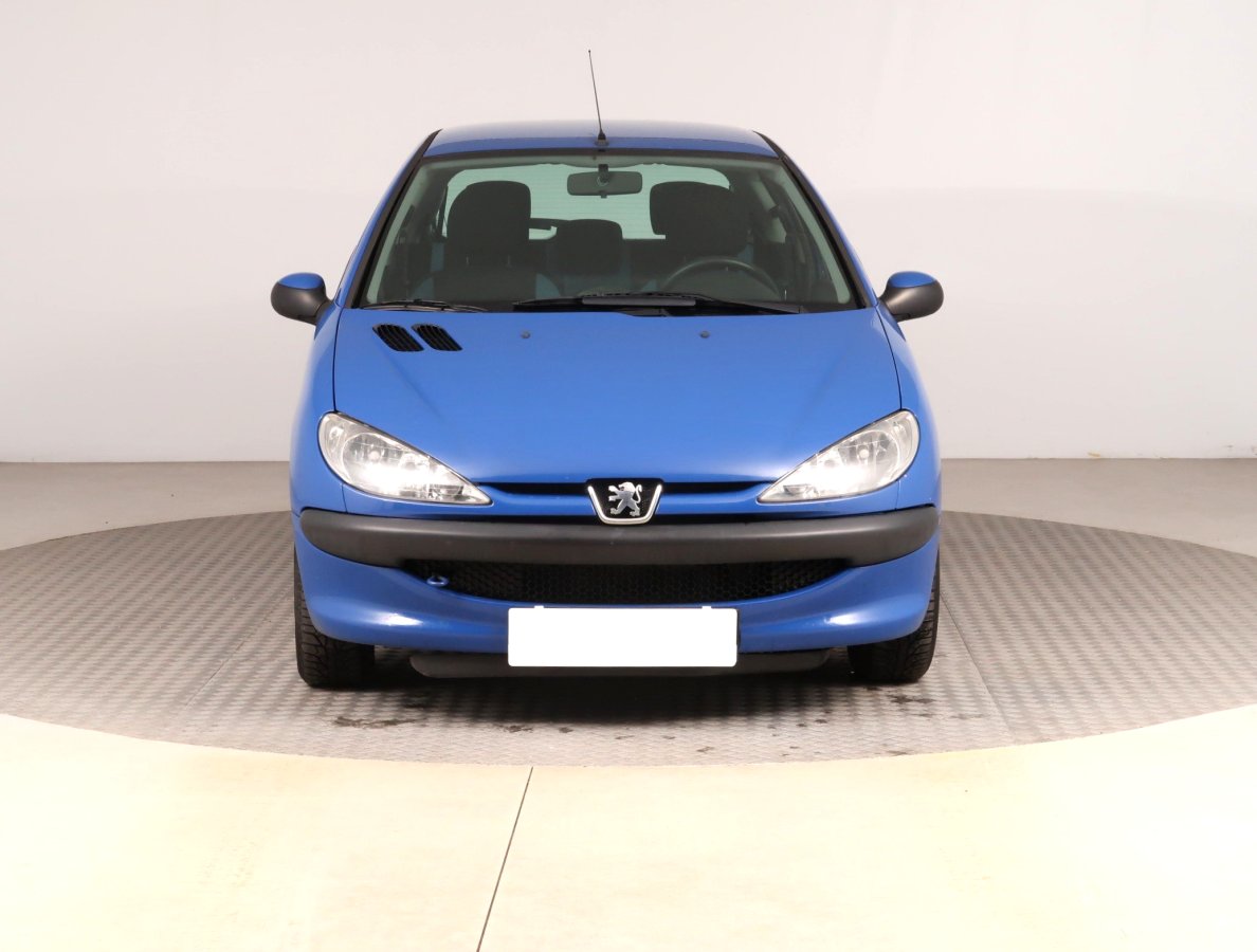 Peugeot 206, 2004 - pohled č. 2