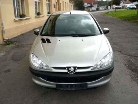 Peugeot 206, 2006 - pohled č. 3