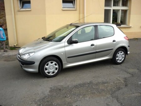 Peugeot 206, 2006 - pohled č. 5