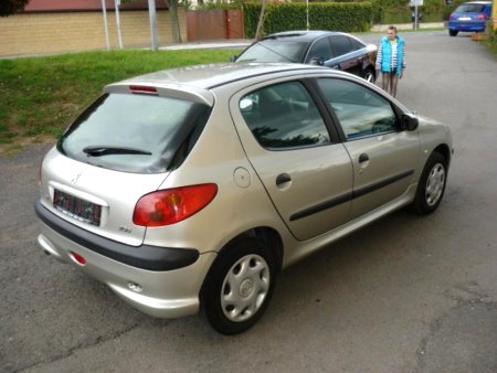 Peugeot 206, 2006 - pohled č. 7