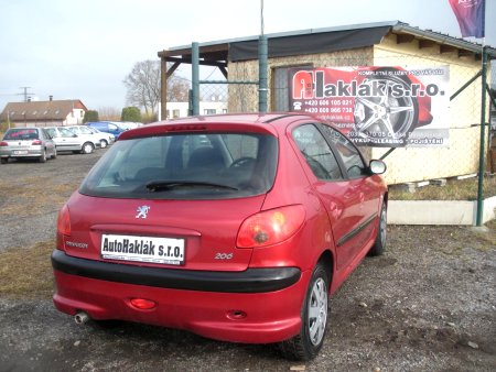 Peugeot 206, 2004 - pohled č. 3