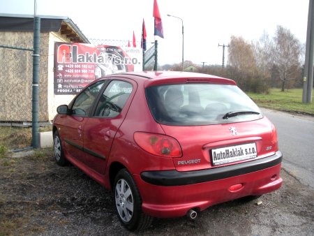 Peugeot 206, 2004 - pohled č. 4
