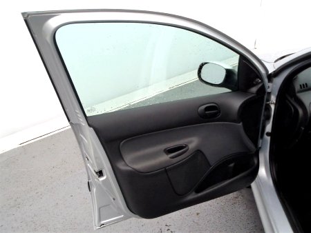 Peugeot 206, 2008 - pohled č. 8