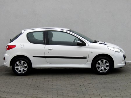 Peugeot 206, 2011 - pohled č. 4