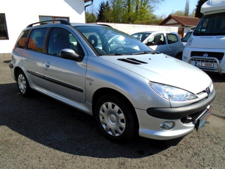 Peugeot 206, 2006 - pohled č. 3