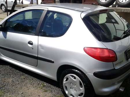 Peugeot 206, 2002 - pohled č. 3