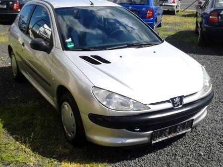 Peugeot 206, 2002 - pohled č. 7