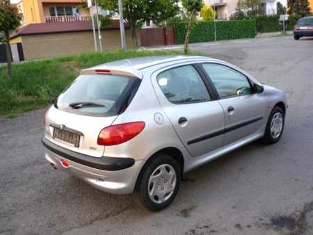 Peugeot 206, 1999 - pohled č. 6