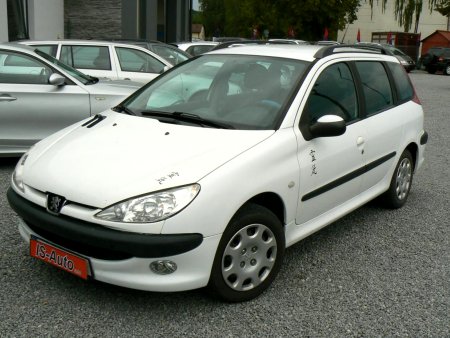 Peugeot 206, 2004 - pohled č. 3