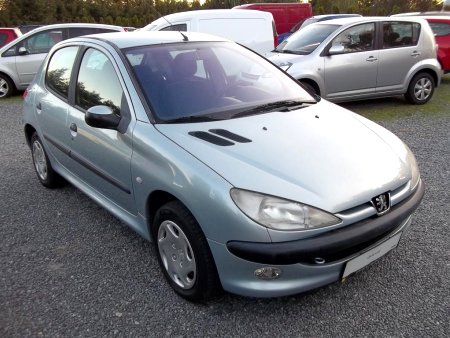 Peugeot 206, 2002 - pohled č. 3