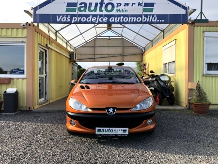Peugeot 206, 2002 - pohled č. 2