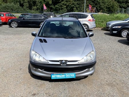 Peugeot 206, 1999 - pohled č. 3