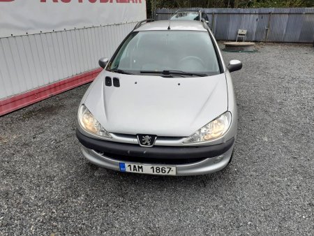 Peugeot 206, 2006 - pohled č. 2