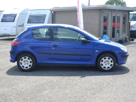 Peugeot 206, 2006 - pohled č. 3