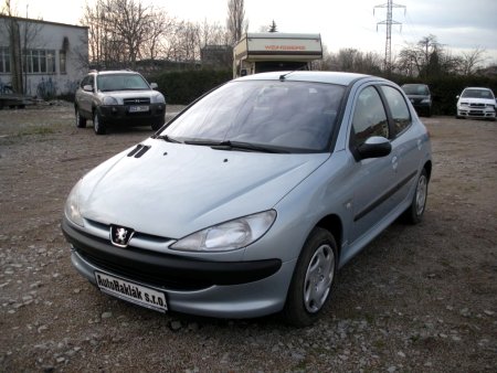 Peugeot 206, 2002
