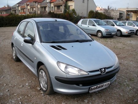Peugeot 206, 2002 - pohled č. 2