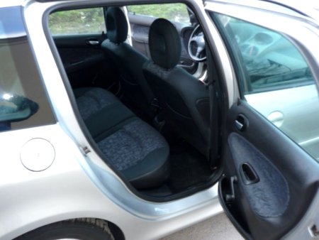 Peugeot 206, 2004 - pohled č. 11
