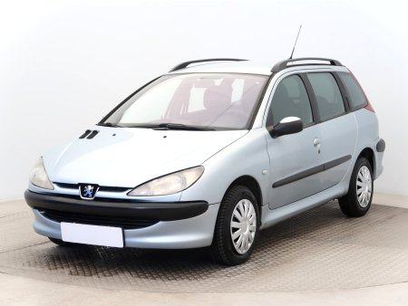 Peugeot 206, 2003 - pohled č. 3