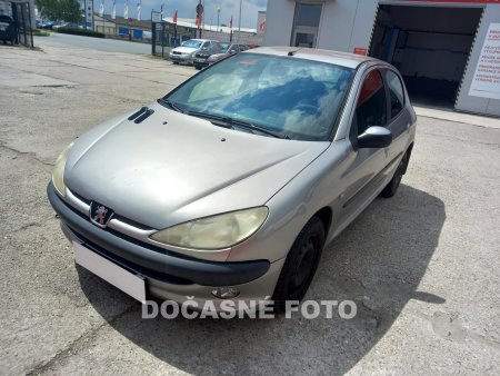 Peugeot 206, 2003 - pohled č. 3