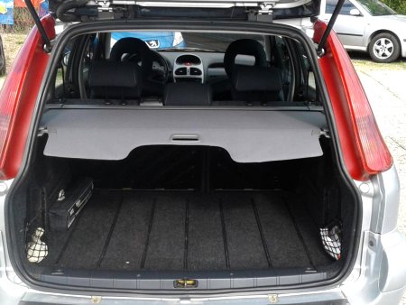 Peugeot 206, 2004 - pohled č. 10