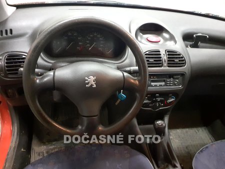 Peugeot 206, 2001 - pohled č. 3