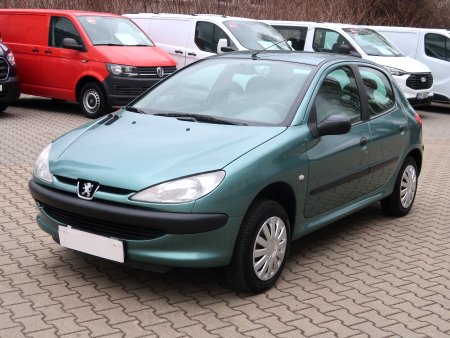 Peugeot 206, 2002 - pohled č. 3