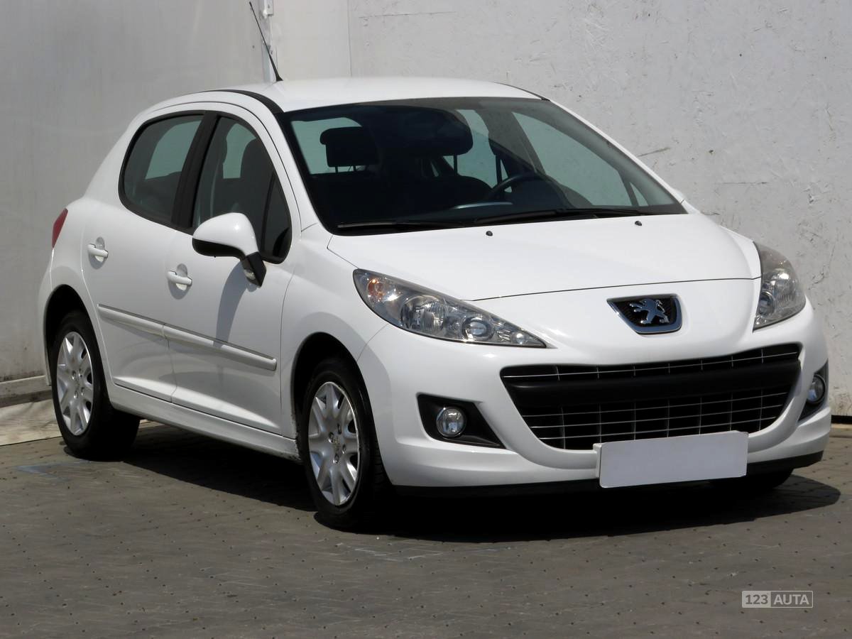 Peugeot 207, 2012 - celkový pohled